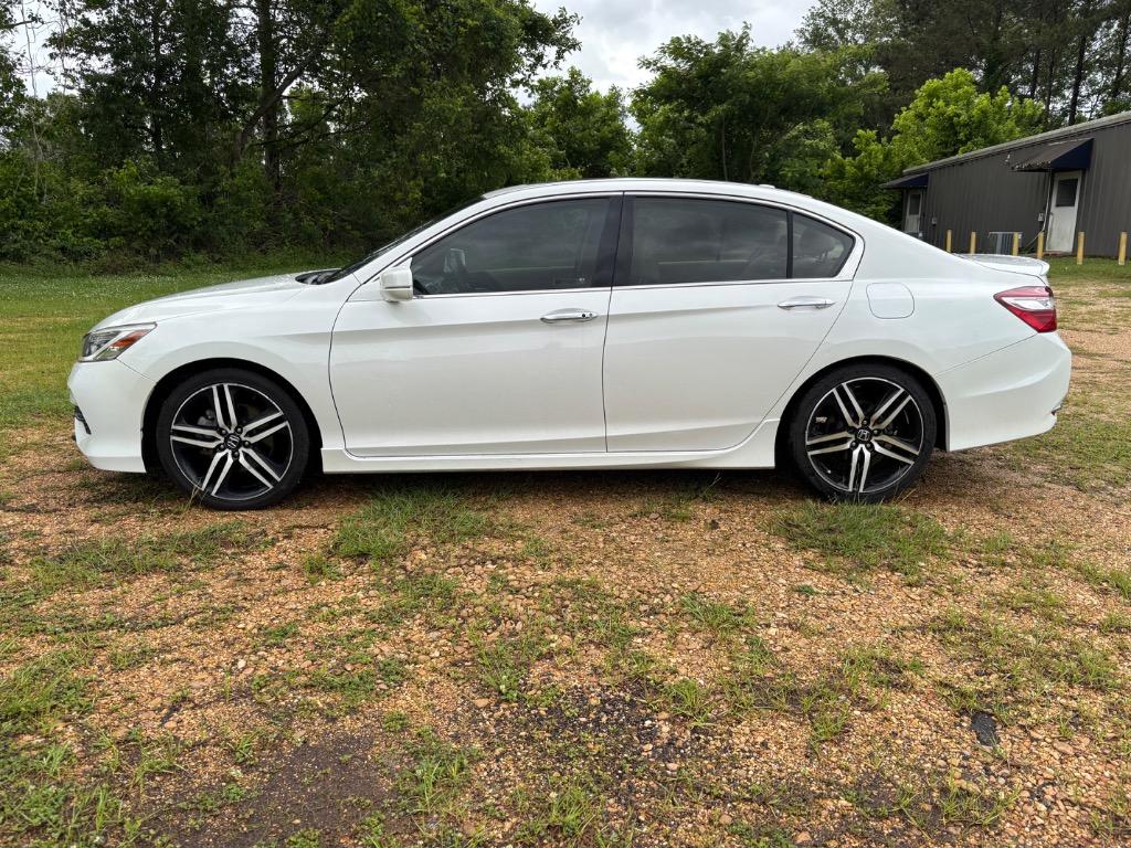 2017 Honda Accord EX-L V-6 Auto's photo