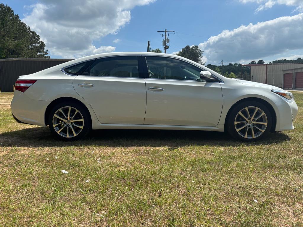 2014 Toyota Avalon XLE Touring's photo