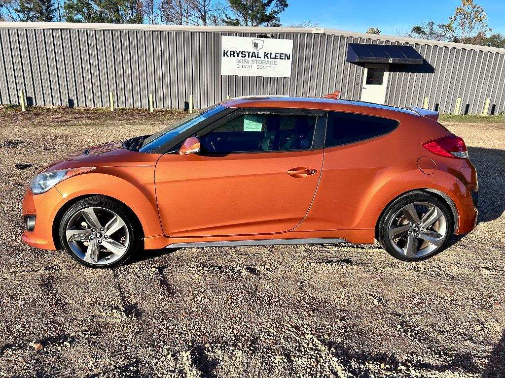 2013 Hyundai Veloster Base's photo