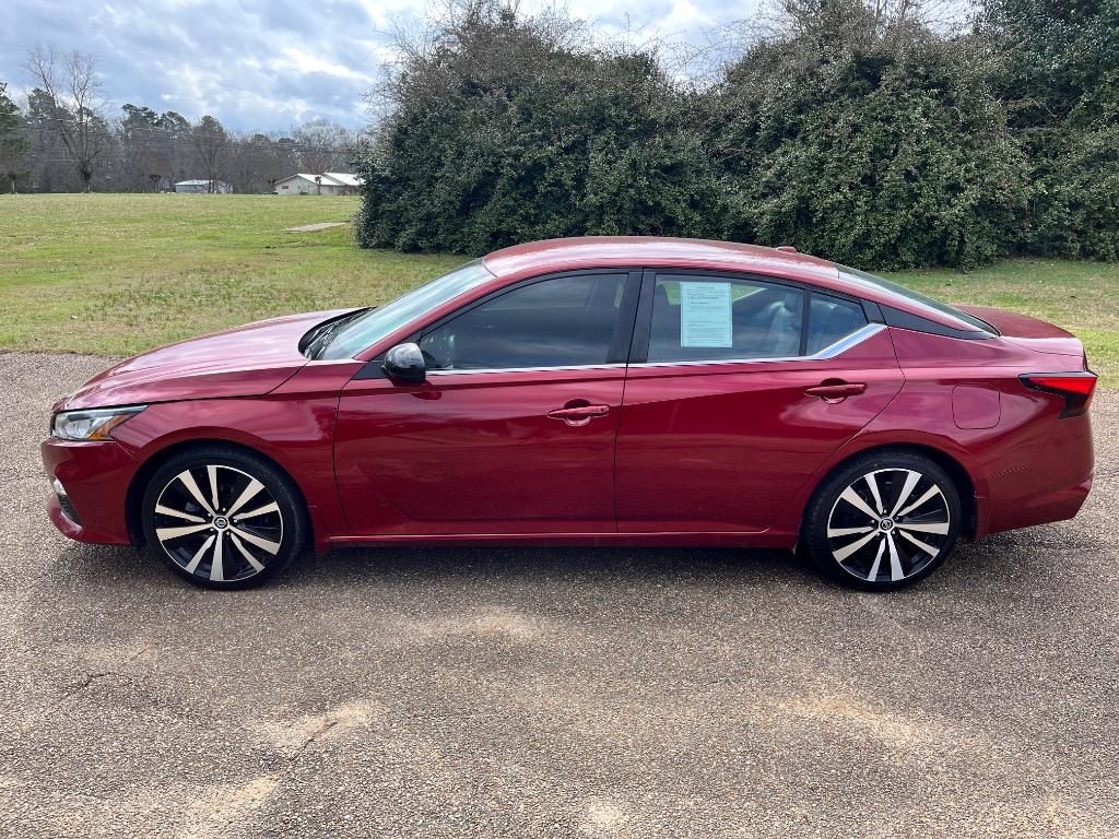 2021 Nissan Altima SR