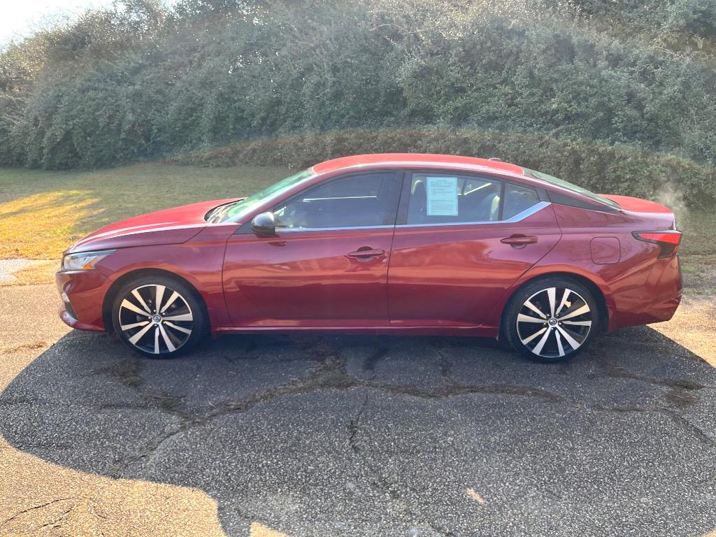 2021 Nissan Altima SR
