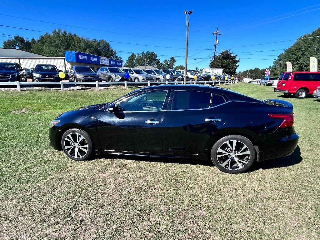 2018 Nissan Maxima Platinum's photo