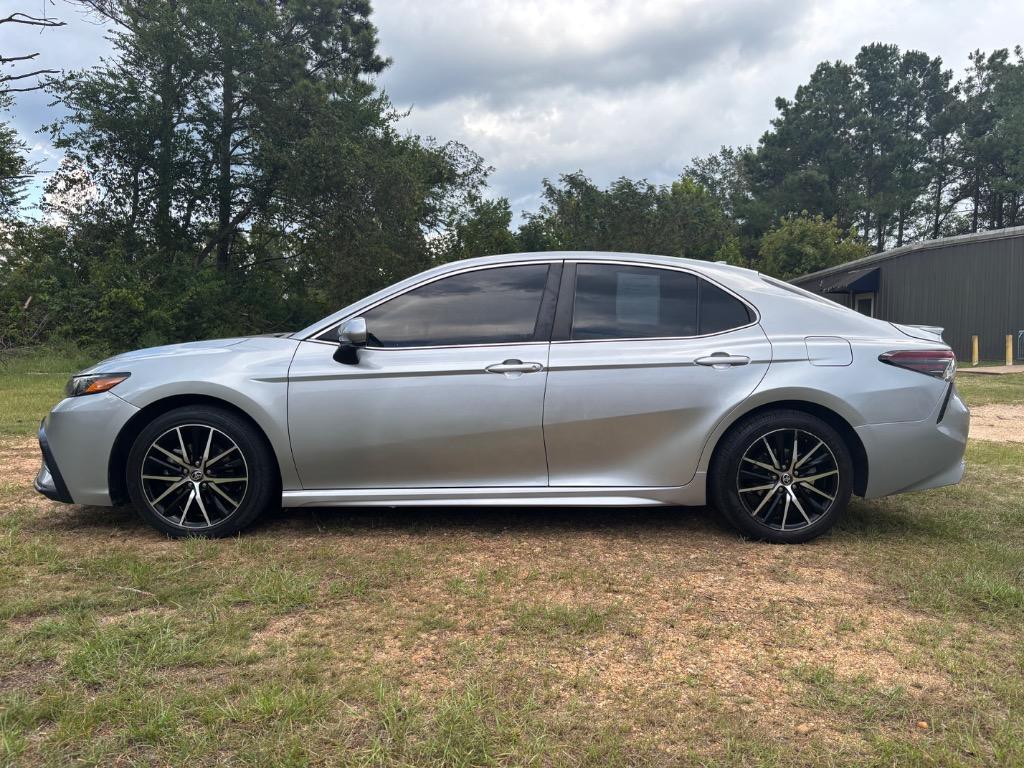 2021 Toyota Camry SE Nightshade