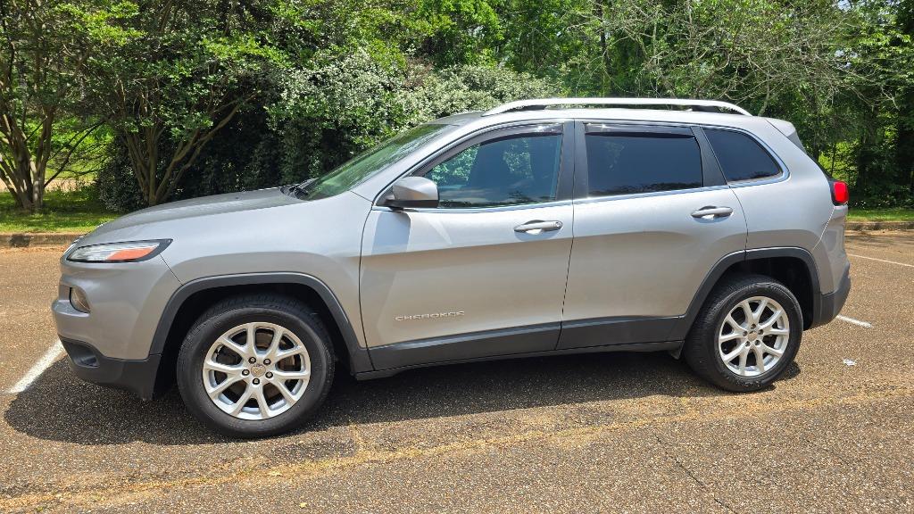 2017 Jeep Cherokee Latitude's photo