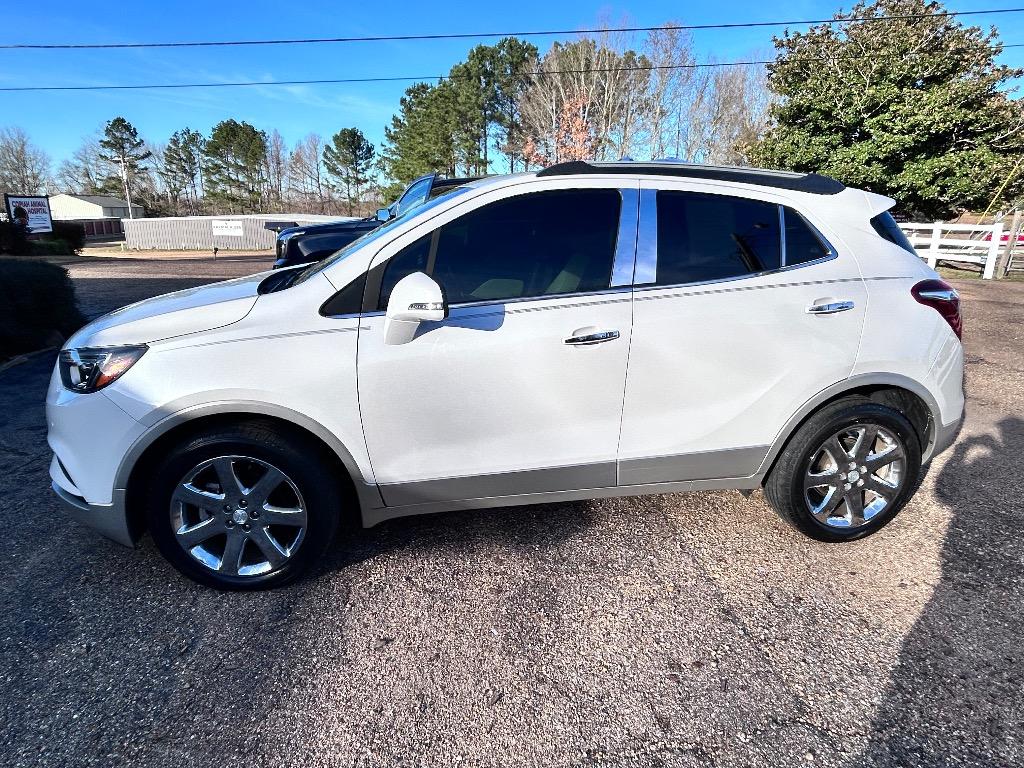 2019 Buick Encore Essence's photo
