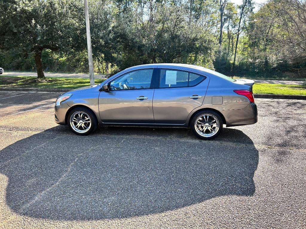 2019 Nissan Versa Sedan SV