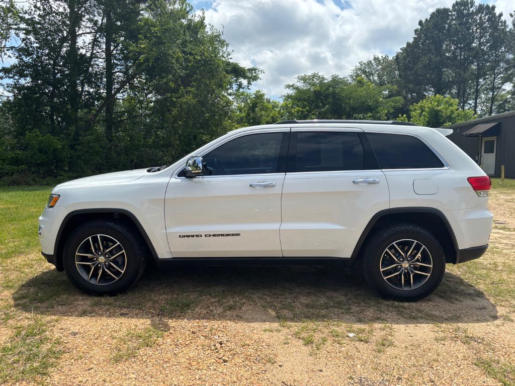 2017 Jeep Grand Cherokee Limited's photo