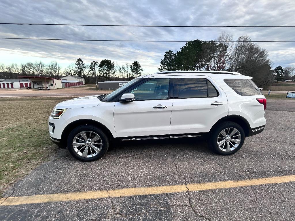 2018 Ford Explorer Limited's photo