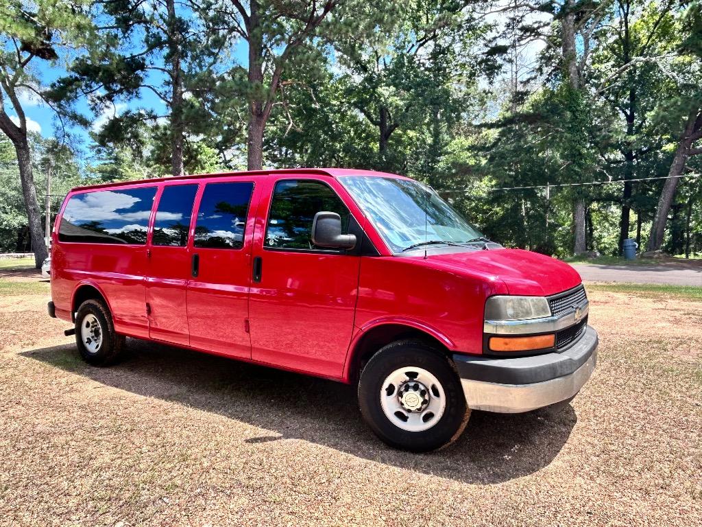 2013 Chevrolet Express LS