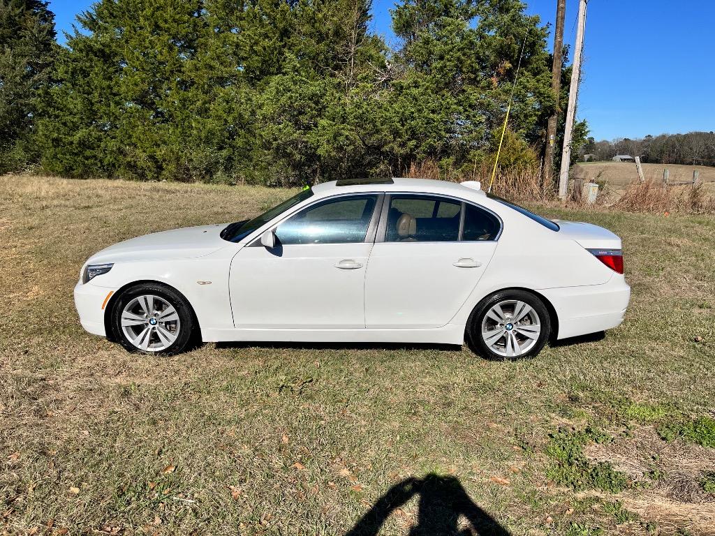 2010 BMW 5 Series 528i